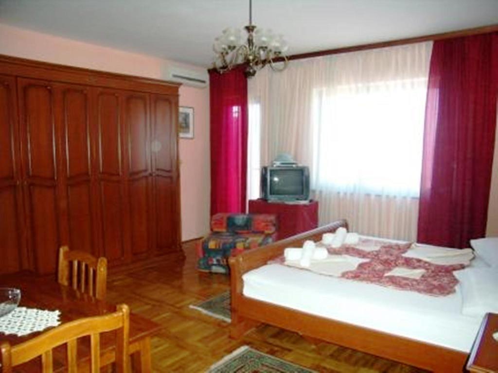 Guest House Sunce โนวีวีโนดอลสกี ห้อง รูปภาพ